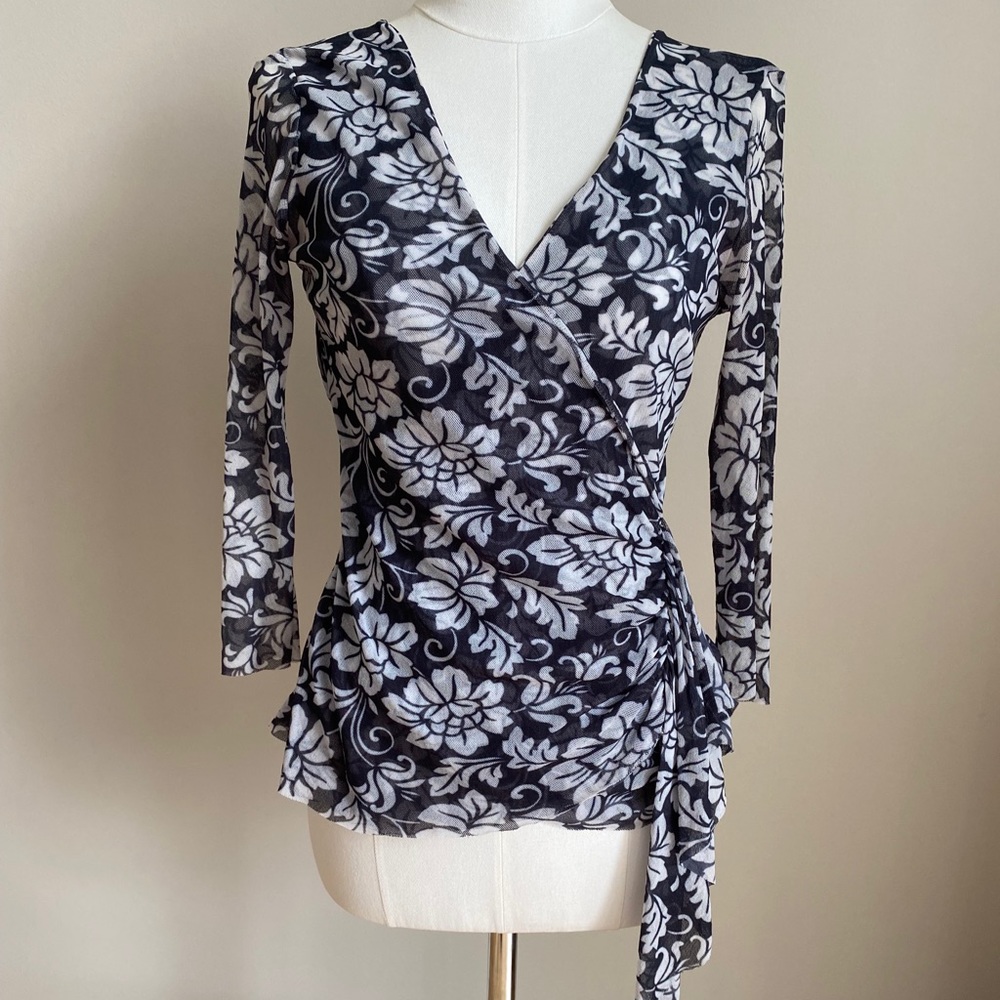 Sweet pea size S women’s top